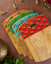 Load image into Gallery viewer, Auto Rickshaw Art Cheese Board