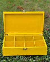 Load image into Gallery viewer, Classic Colonial Amber Box