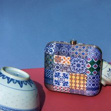 Load image into Gallery viewer, Chinatown Box Clutch - Royal Blue