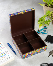 Load image into Gallery viewer, Hands Together Series Treasure Box