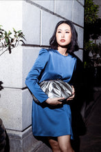 Load image into Gallery viewer, Silver Paparazzi bag