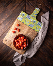 Load image into Gallery viewer, Chinoiserie Cheese Board- Lime Green