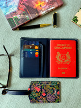 Load image into Gallery viewer, Travel Bundle Set-Blue Batik
