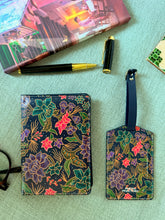 Load image into Gallery viewer, Travel Bundle Set-Blue Batik
