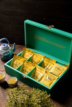 Load image into Gallery viewer, The Majestic Post (Fullerton Hotel) Box
