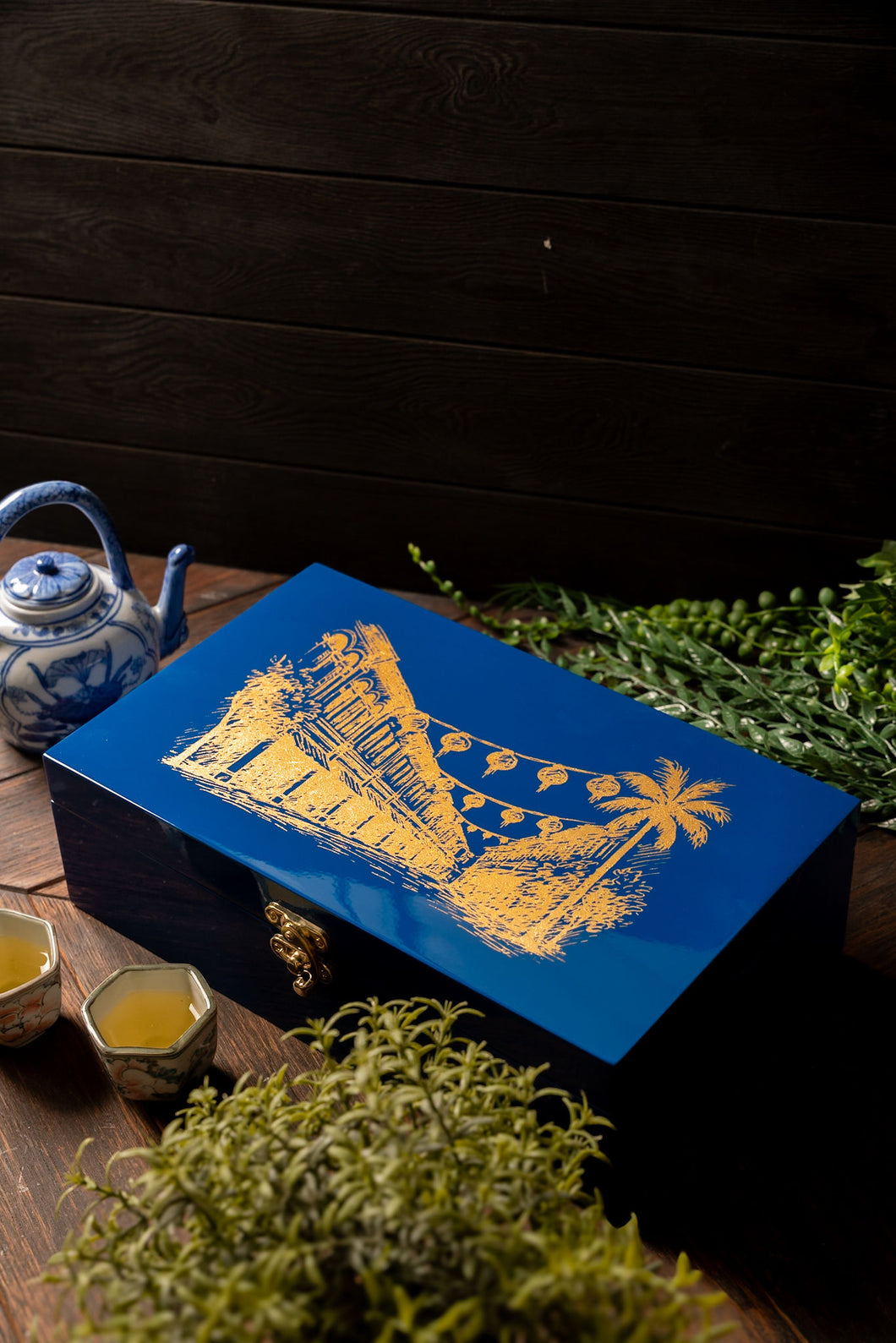 Lantern Lane (Chinatown Shophouses) Box