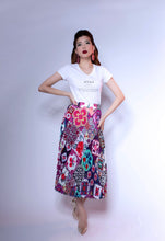 Load image into Gallery viewer, Peranakan Pleated Midi Skirt - Orchid
